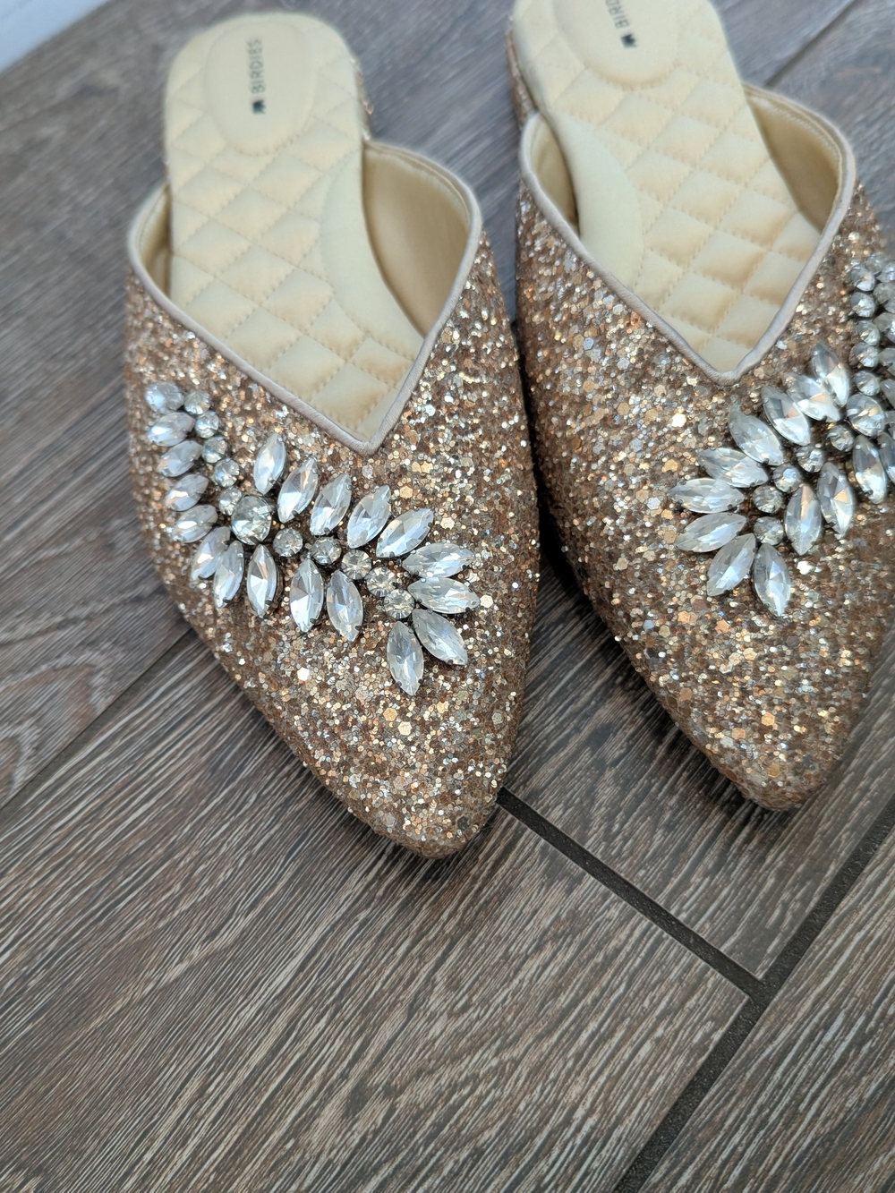 Birdies The Swan Jeweled Gold Sparkle Mule Slides NWOB Size 9.5 Glitter - Picture 6 of 12